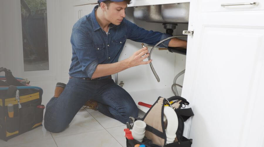 Emergency Leak Repair in Cartwright, ND